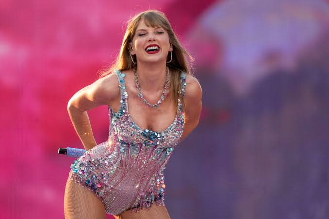 صور فاضحة لـ Taylor Swift تجتاح منصة X والجمهور يهاجم إيلون ماسك - الموقع - مجلة الكترونية فنية شاملة