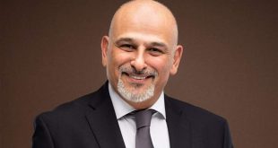 جمال سليمان يدافع عن مي سكاف ويستهجن تصريحات سلاف فواخرجي:” معقول ما سمعتي قصص سجن صيندايا؟”
