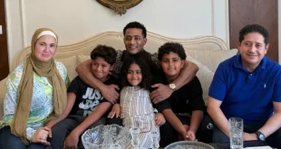 بعد قرار ايداع نجله بدار الرعاية.. محمد رمضان:” عمر وعلي اخوات”