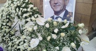 بدء تشييع جنازة الفنان لطفي لبيب ومحمود حميده اول الحاضرين وماذا عن غياب هاني رمزي؟
