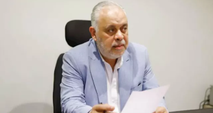 تطورات جديدة حول استقالة أشرف زكي من نقابة المهن التمثيلية