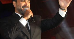 نادر الأتات يغني على مدرج بعلبك.. حلم يتحوّل إلى ليلة تاريخية