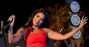 “أنا ست أوفر.. 3 ساعات متواصلة كتير”.. «إيحاءات» روبي في حفل العلمين تشعل الجدل