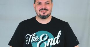 بعد نجاحه العالمي.. أحمد البابلي يُحضّر لتجربة كوميدية مصرية سعودية ويصوّر مسلسله الجديد باليونان