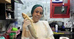 حياة فارهة ونفقات باهظة.. فسيخ أُم مكة يدر عليها الملايين وماذا عن القرض والضرائب؟