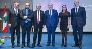 تكريم الشاعر موسى زغيب بوسام الاستحقاق اللبناني الفضي ذو السعف في احتفال حاشد في جامعة الروح القدس – الكسليك