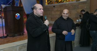 جامعة الروح القدس – الكسليك والرهبانيّة اللبنانيّة المارونيّة توزّعان الهدايا على أطفال الجنوب في مدرسة سيدة البشارة، رميش