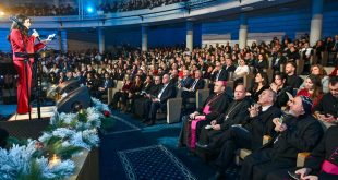 “أصوات الإيمان، ألحان الفرح” في جامعة الروح القدس: أمسية روحية – موسيقية تجمع الصلاة بالتراث والرجاء