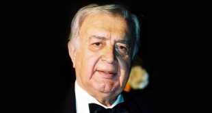 المخرج مصطفى العقاد:” ميل غيبسون باع منزله لأجل آلام المسيح،وأحب موسى الصدر وهذا رأيي بعادل امام ويوسف شاهين واللمبي؟”