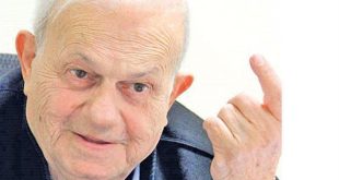 رحيل الكاتب انطوان غندور بعد تاريخ حافل بالاعمال القيمة