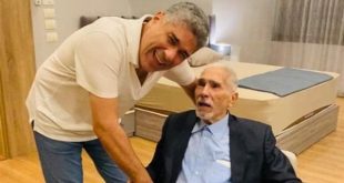 وزير الصحة يستجيب لنقل الفنان عبد الرحمن أبو زهرة إلى مستشفى آخر