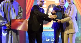 النجمة كلوديا حنا ضمن المكرمين في الدورة الخامسة لملتقى نغم للمسرح بعد مشاركتها بلجنة تحكيم العروض الكبرى