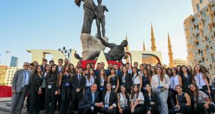 جامعة الروح القدس – الكسليك تشارك في مهرجان بيروت الدولي للتكريم (BIAF) وتكرّم التميّز بمنح دراسية لـ84 طالبًا جديدًا
